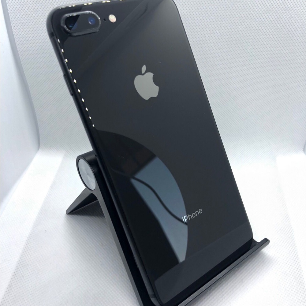 Apple iPhone 8+ 64gb UNLOCKED $350